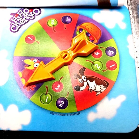 Hi Ho Cherry-O Board Game Replacement Parts 27 Fruit Pieces + Spinner + Basket - Picture 4 of 4